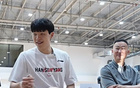 青島專(zhuān)訪(fǎng)楊瀚森：中美籃球差異，速度強(qiáng)度，CBA助NBA之旅